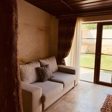 Flora Stone House Bed & Breakfast Uchisar