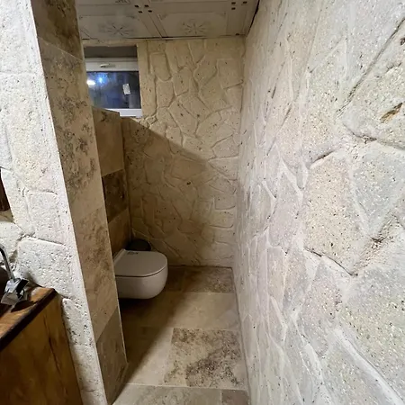 Flora Stone House Alojamento de Acomodação e Pequeno-almoço