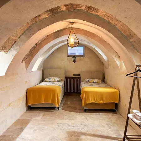 Alojamento de Acomodação e Pequeno-almoço Flora Stone House Üçhisar