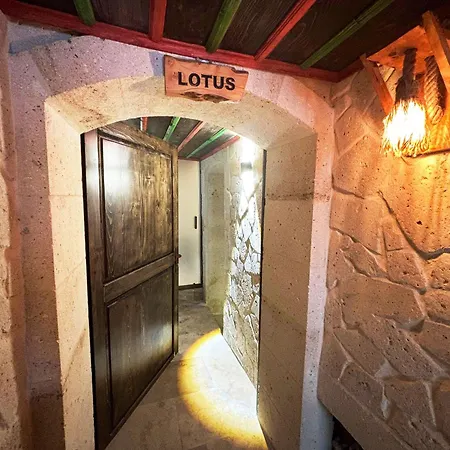 Alojamento de Acomodação e Pequeno-almoço Flora Stone House Üçhisar